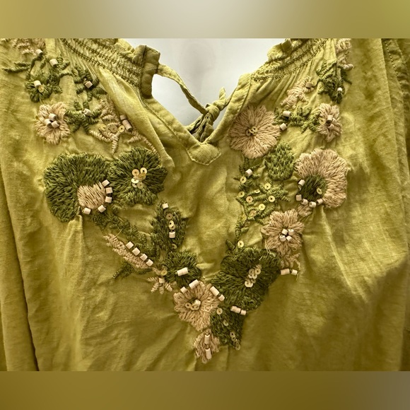 Short sleeve summer top with embroidery on the chest in size 3X / 4X - Picture 2 of 6